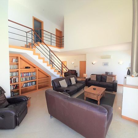 Villa Paula With Private Pool Close To The Beach And Strip Albufeira Extérieur photo