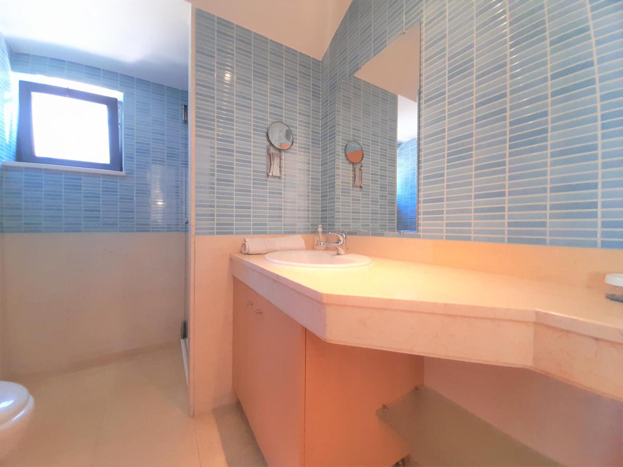 Villa Paula With Private Pool Close To The Beach And Strip Albufeira Extérieur photo