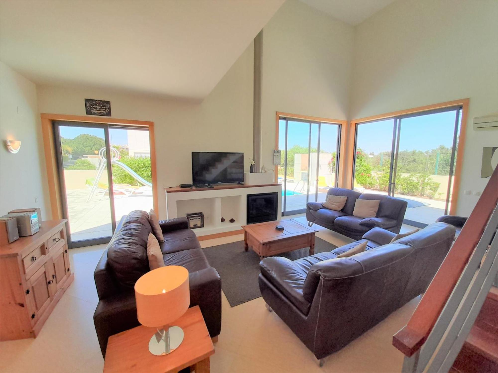 Villa Paula With Private Pool Close To The Beach And Strip Albufeira Extérieur photo