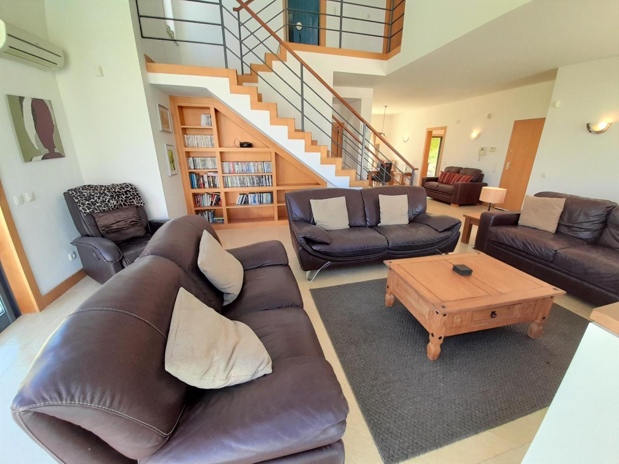 Villa Paula With Private Pool Close To The Beach And Strip Albufeira Extérieur photo